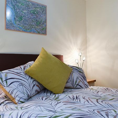 Rose Corner Villa Exeter Dış mekan fotoğraf